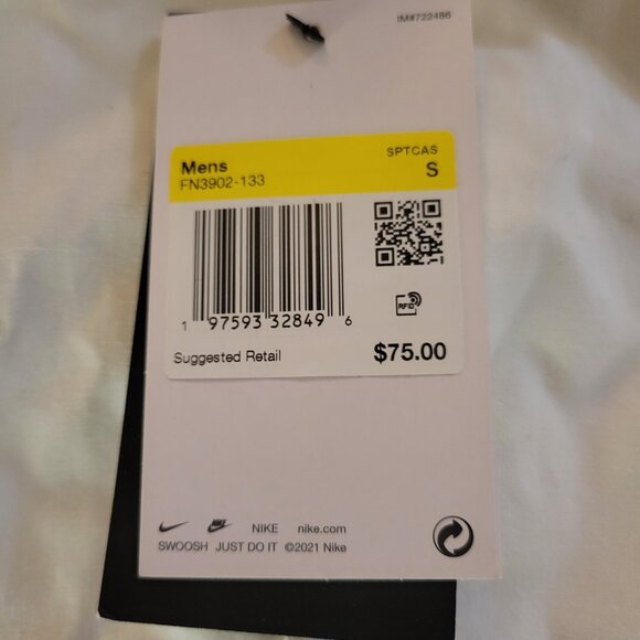 Nike Button-up - Picture 3 of 3